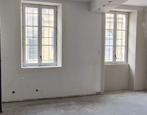 Achat / Vente programme immobilier neuf Bordeaux réhabilitation investissement locatif Saint-Seurin (33000) - Réf. 13254