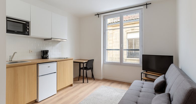 Achat / Vente programme immobilier neuf Bordeaux réhabilitation centre à 5 min à pied du tram B (33000) - Réf. 13328