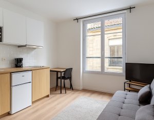 Achat / Vente programme immobilier neuf Bordeaux réhabilitation centre à 5 min à pied du tram B (33000) - Réf. 13328